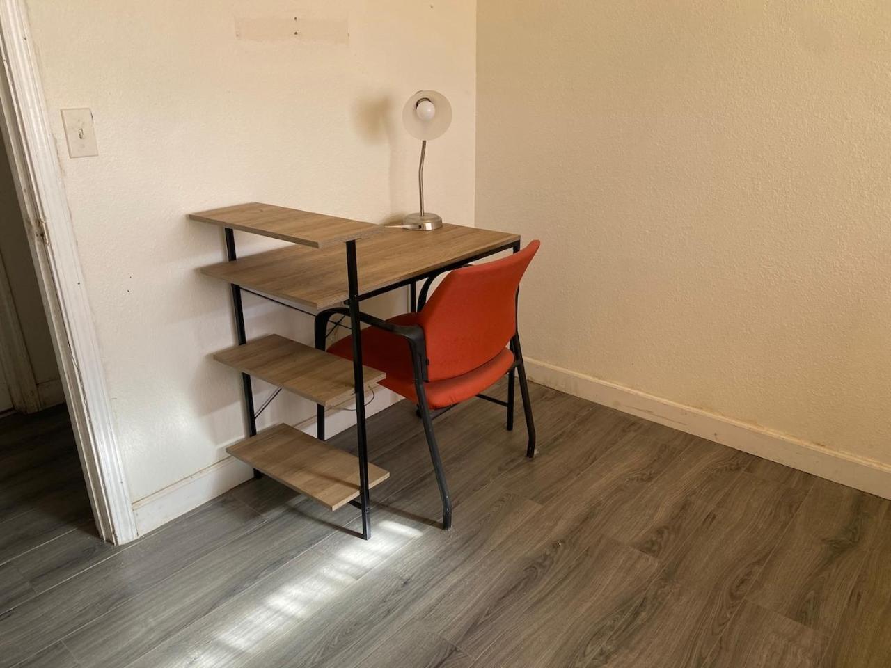 Hostel Whole Family - Wolfgram Elk Grove Zewnętrze zdjęcie